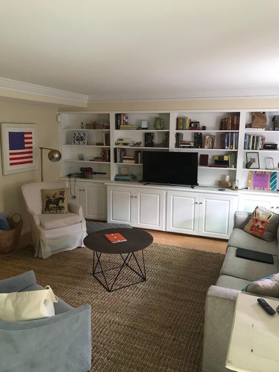 Primary Photo - 2138 California St NW