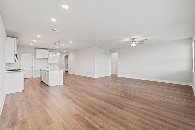 Building Photo - 1520 Carvin Wy