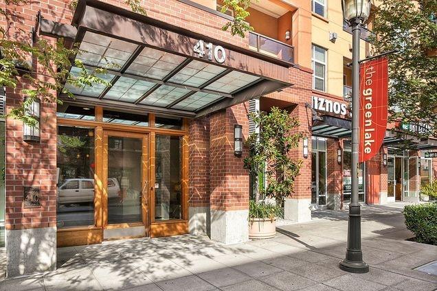 Foto del edificio - 410 NE 70th St