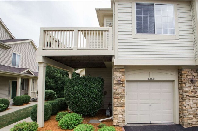 Building Photo - 6363 Commonwealth Dr