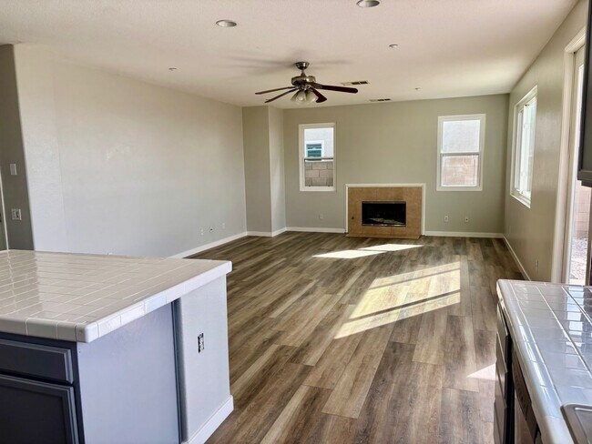 Foto del edificio - 14661 Bison Ln