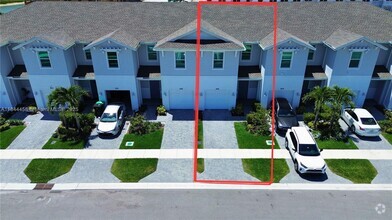 Building Photo - 846 SE grovebush Ln