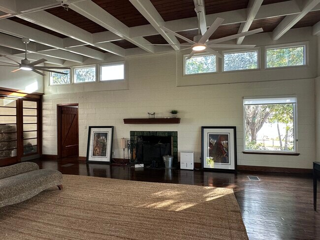 Foto del edificio - 693 Chestnut St