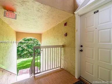 Foto del edificio - 4630 NW 102nd Ave