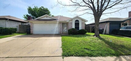 Building Photo - 7117 Wagonwheel Rd