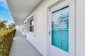 Building Photo - 2929 SE Ocean Blvd