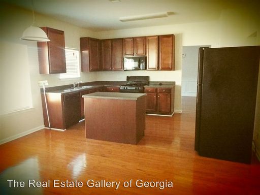 Building Photo - 265 Wellsley Ln