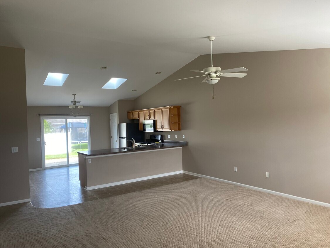 9130 Baker St, Merrillville, IN 46410 Townhome Rentals in