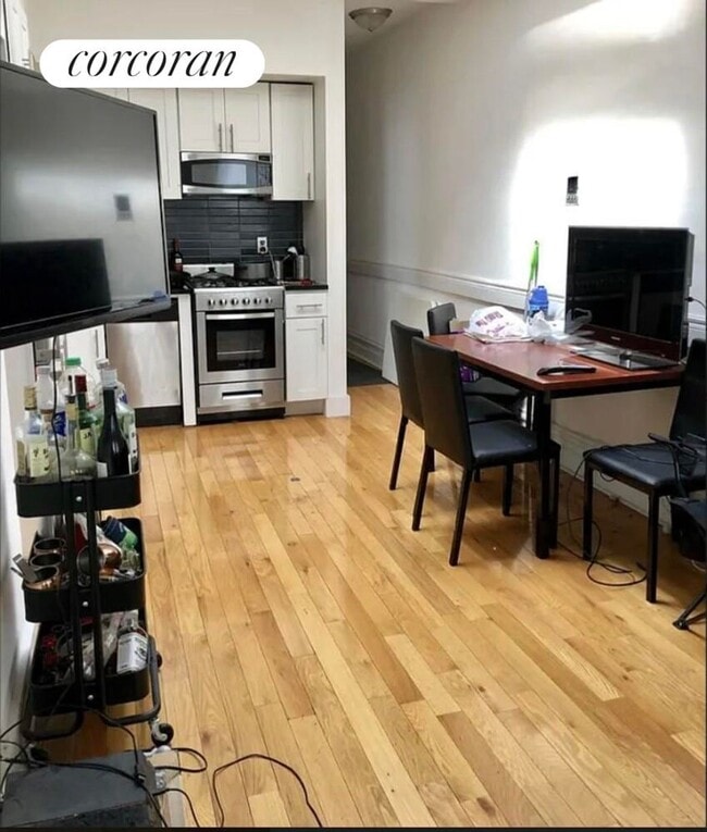 Foto del edificio - 230 E 27th St