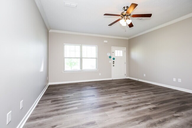 Foto del edificio - 8003 Lakota Ct