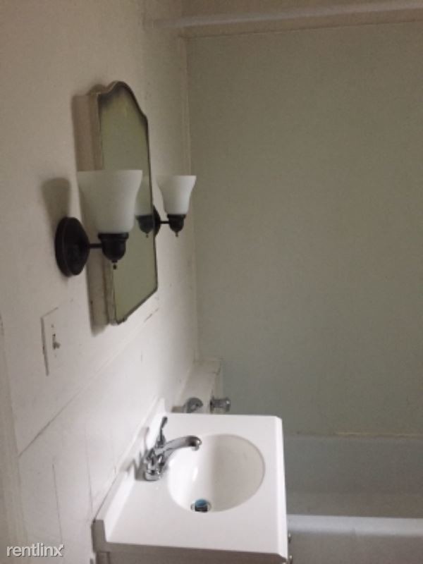 Foto del edificio - 2 br, 1 bath Apartment - 1604 Ridge Ave