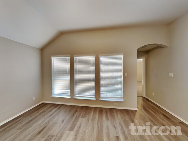 Foto del edificio - 1609 Hillside Dr