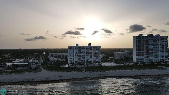 Building Photo - 3000 S Ocean Blvd