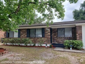 Building Photo - 4424 Bedivere Rd