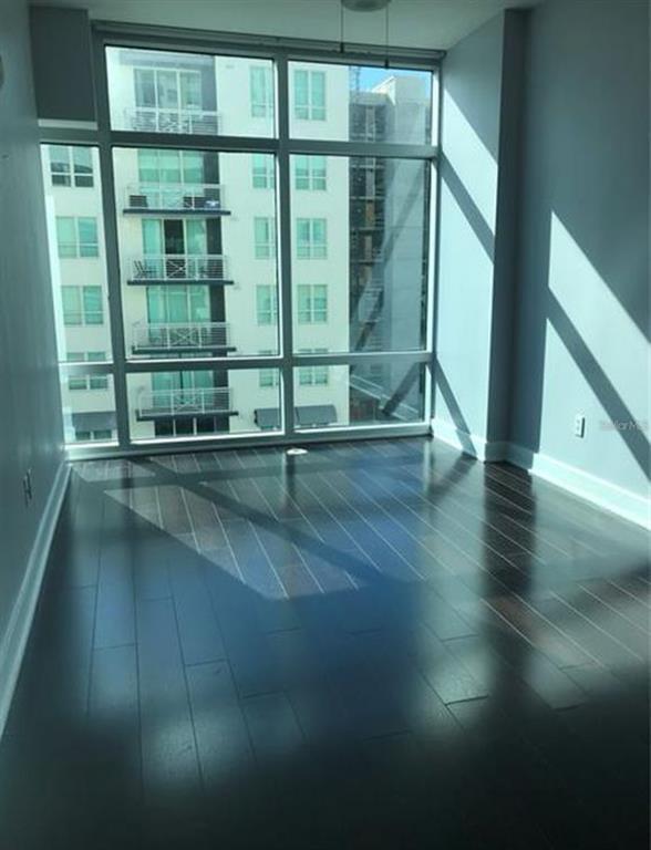Foto del edificio - 1120 E Kennedy Blvd