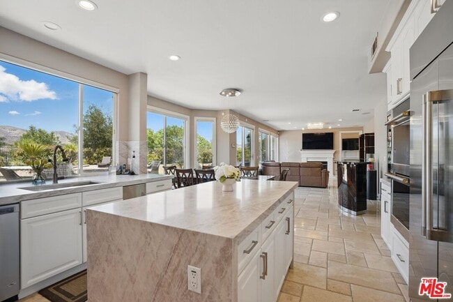 Building Photo - 4040 Leighton Point Rd