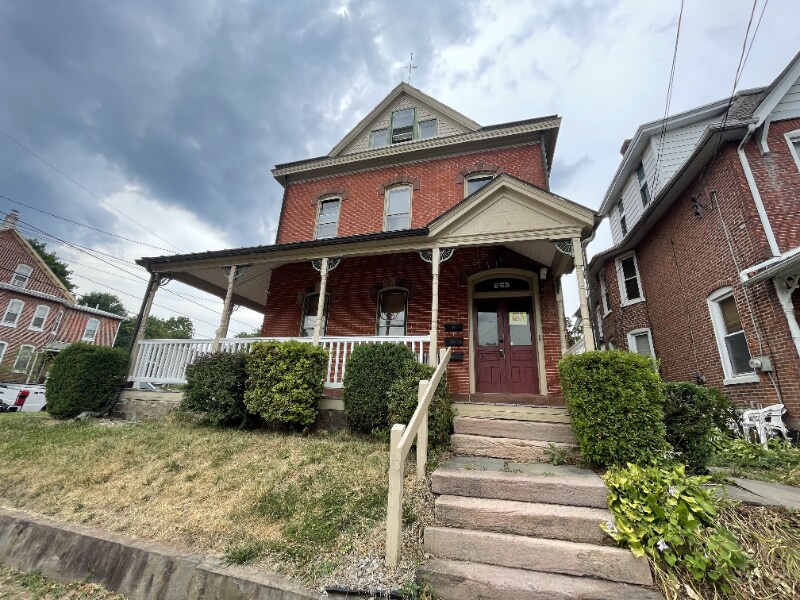 Foto principal - 263 Yost Ave