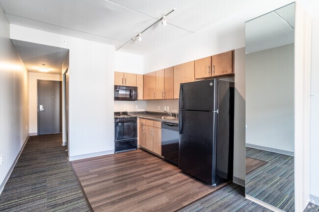 3939 Chestnut Street Apartments | Penn State University | Off
