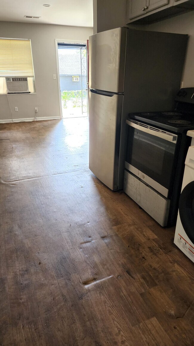 Foto del edificio - 2117 23rd St N