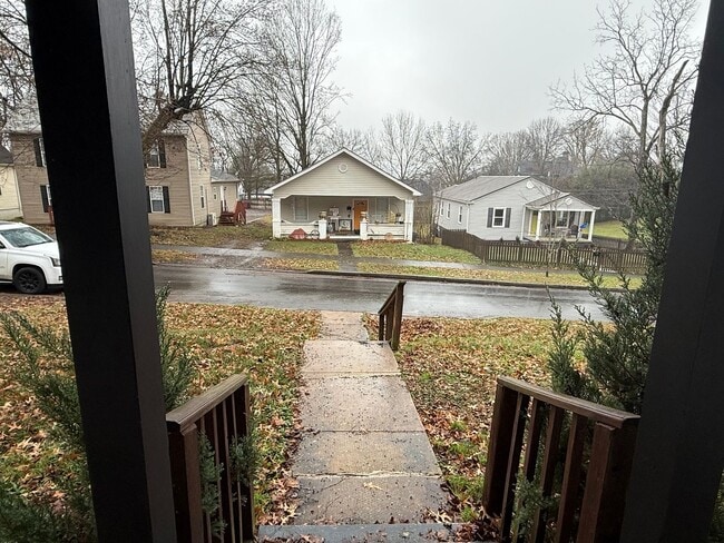 Building Photo - Very nice home located in the Tree Streets - Walking distance to ETSU!