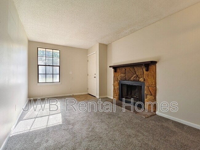 Foto del edificio - 2512 Sandusky Ave E