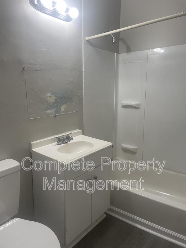 Building Photo - 6629 Grasselli Rd