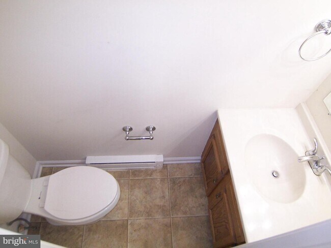 Building Photo - 106 Cypress Dr