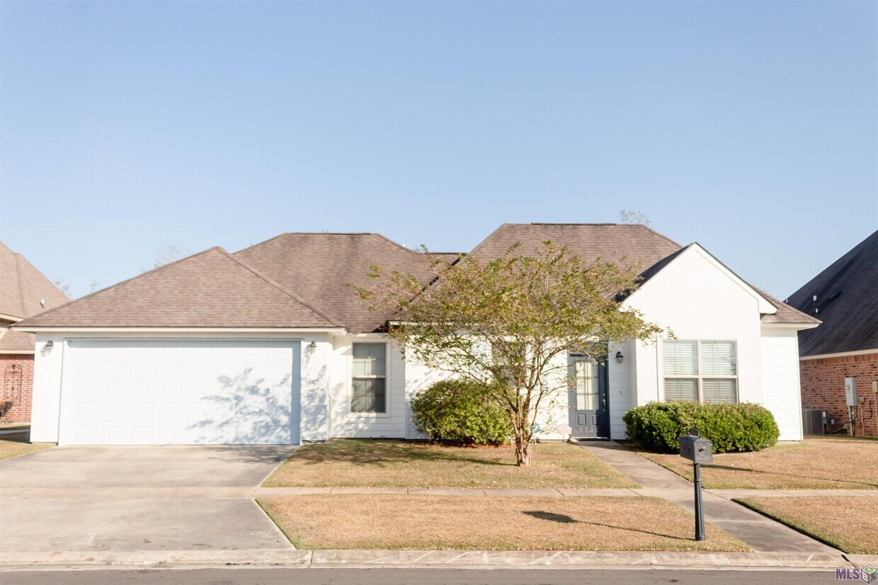 Primary Photo - 7132 Marshall Bond Dr