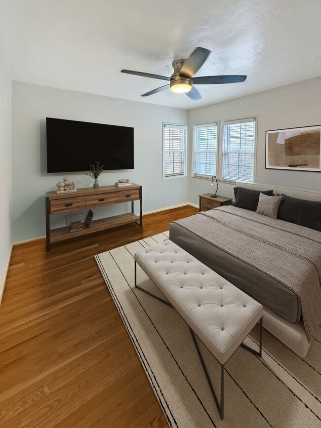 Building Photo - 38 8th Ct