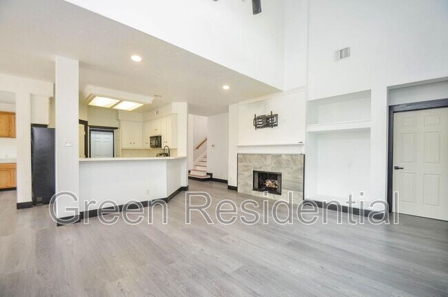 Foto del edificio - 8607 Village Terrace