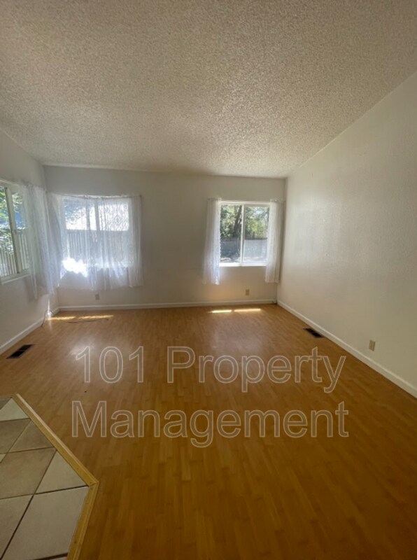 2650 Mill Creek Rd, Ukiah, CA 95482 House Rental in Ukiah, CA