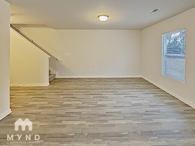 Foto del edificio - 9807 Old Dowd Rd