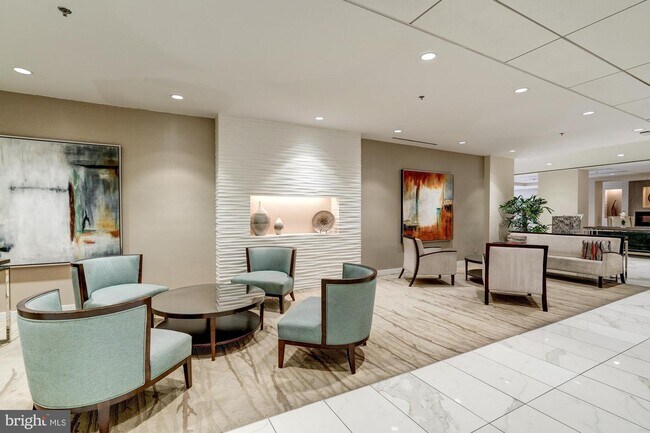 Foto del edificio - 5101 River Rd