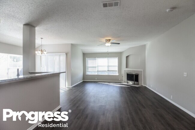 Building Photo - 822 Cascade Dr