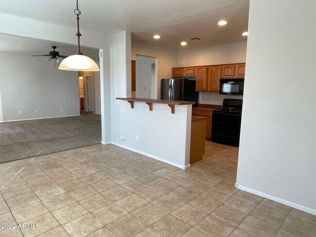 Foto del edificio - 7329 W Darrel Rd