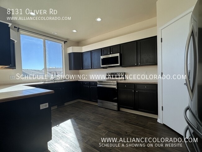 Foto del edificio - 8131 Oliver Rd
