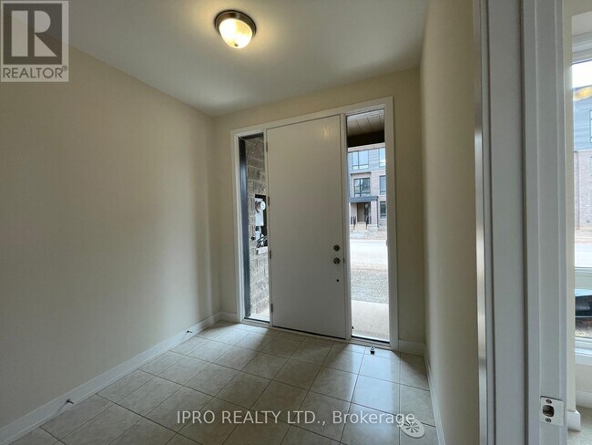 Photo du bâtiment - 3082 Meadowridge Dr