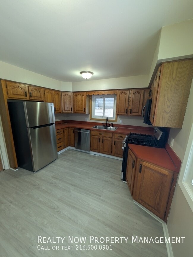 Foto del edificio - 12517 Park Knoll Dr