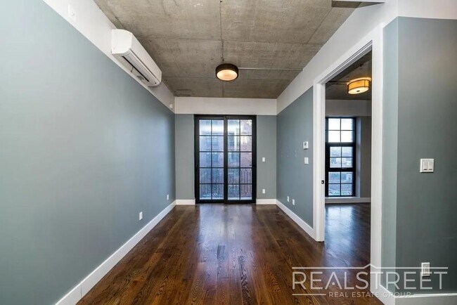 Foto del edificio - 187 Kent Ave
