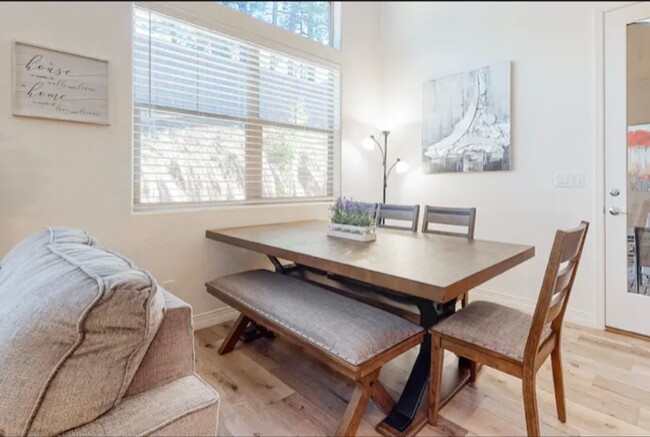 Foto del edificio - Beautiful Furnished Flagstaff Rental