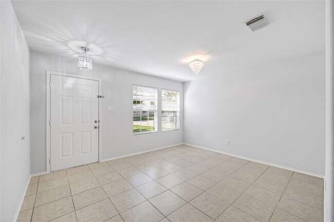 Foto del edificio - 3414 Aztec Wood Dr
