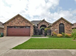 Building Photo - 2720 Aspen Hill Dr