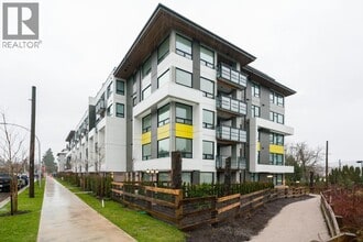 Building Photo - 3038 St George St