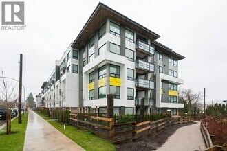 Building Photo - 3038 St George St