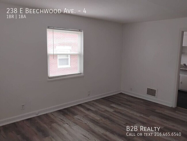 Building Photo - 238 E Beechwood Ave