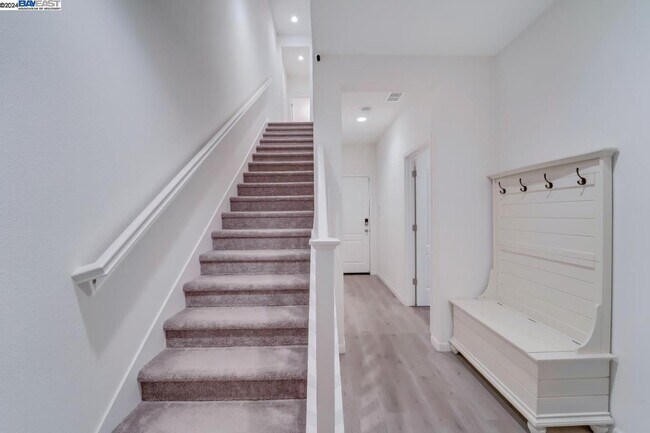Building Photo - 2728 Ginoso Ct