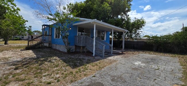 Foto del edificio - 3134 Dover Rd