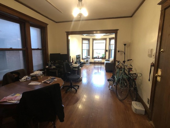 Wrigleyville/Lakeview/Boystown - Apartment for Rent in  