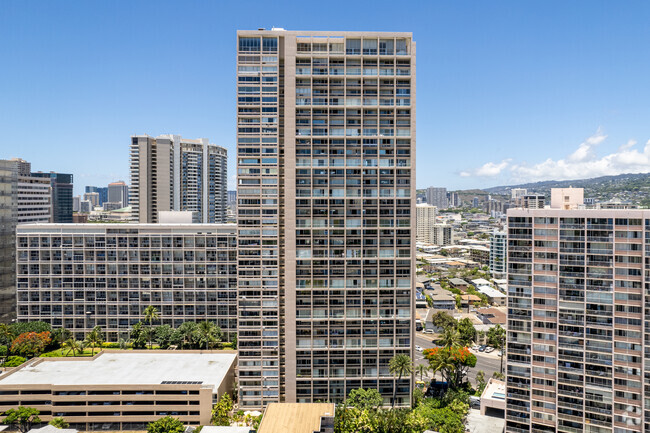 Building Photo - Ala Wai Plaza Skyrise