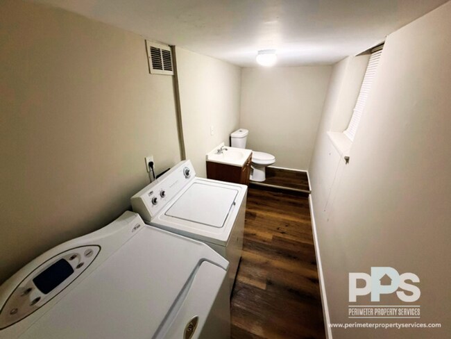 Foto del edificio - 4852 Lost Colony Ct